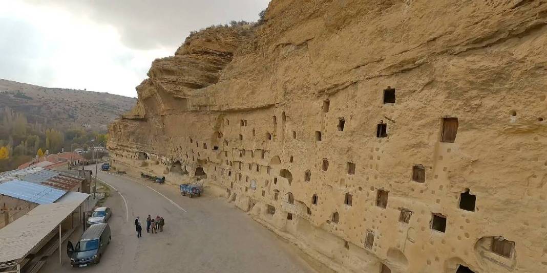 Doğal değil tamamen insan emeği! 5 katlı mağara: Gören bu güce inanamıyor 5